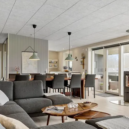 Amazing In With Kitchen *
