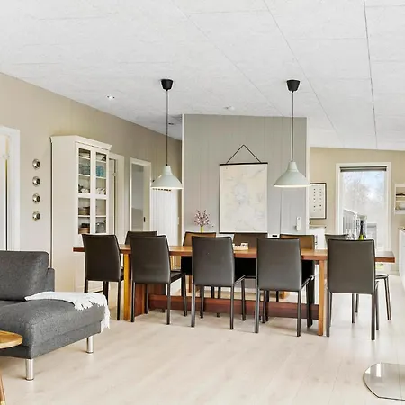 Three-bedroom In Σπίτι διακοπών *