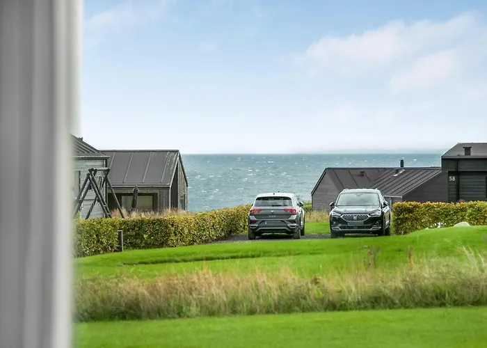 بيت للعطل Three-bedroom In *