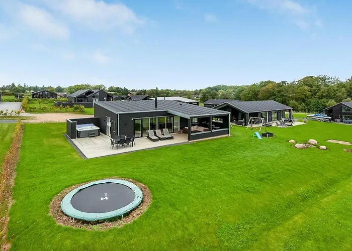 بيت للعطل Three-bedroom In *